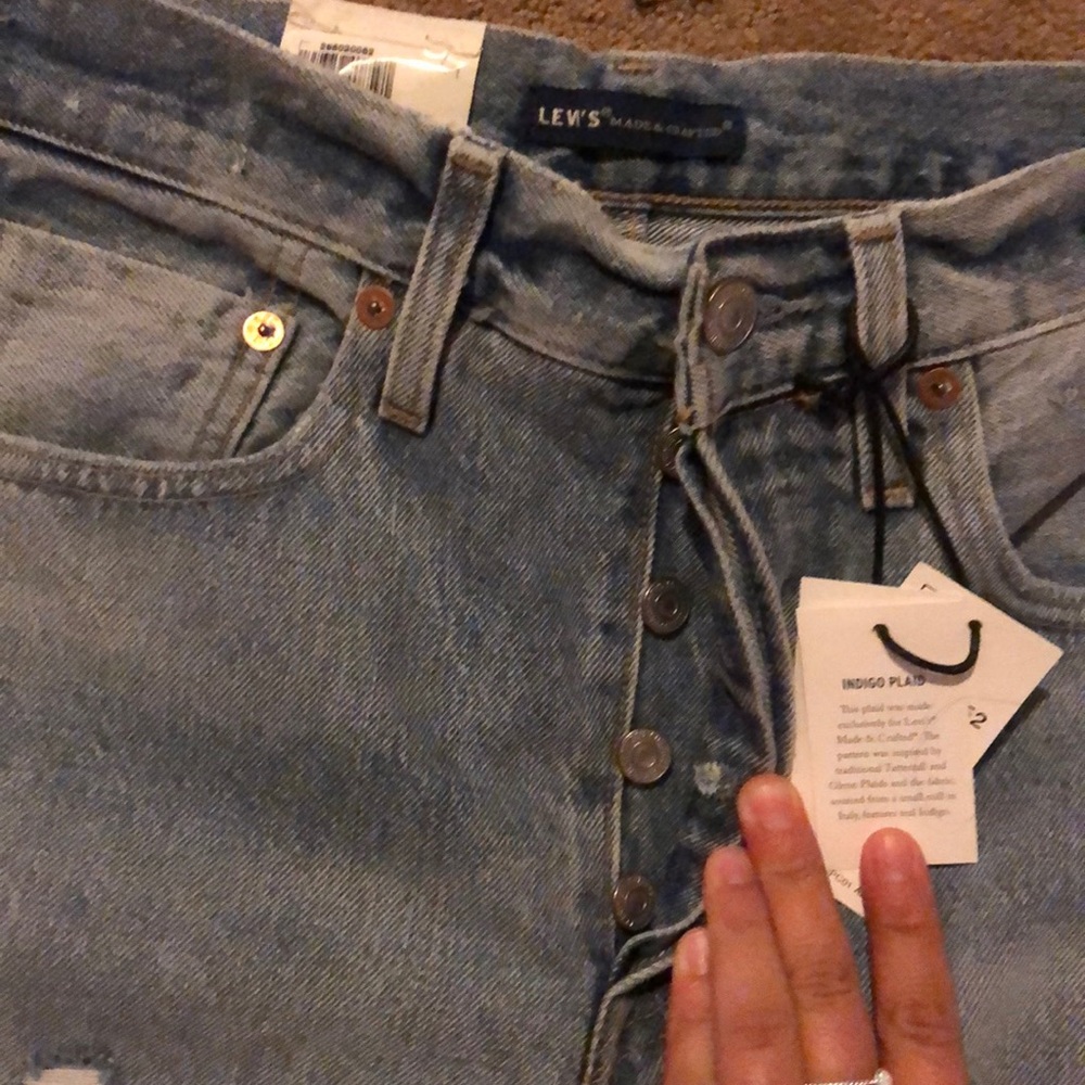 Levi’s - Picture 2 of 4